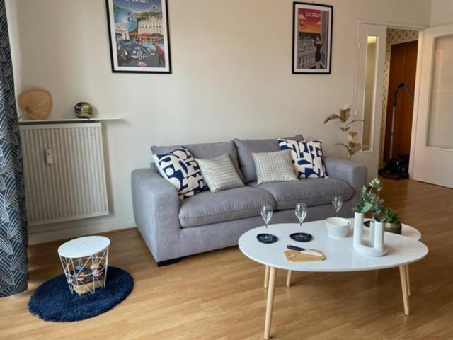 Le 21 Appartement Épernay Buitenkant foto